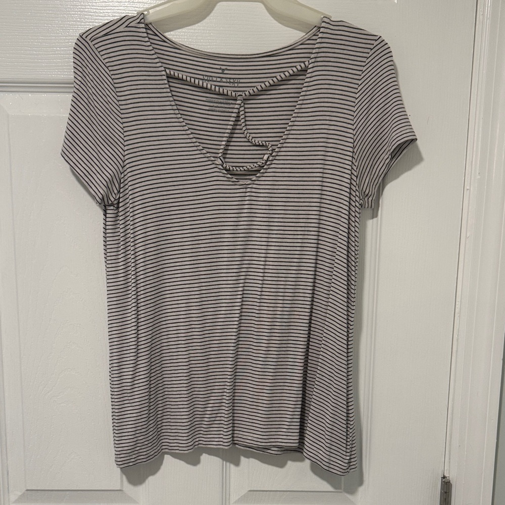 American Eagle Striped Short Sleeve Top